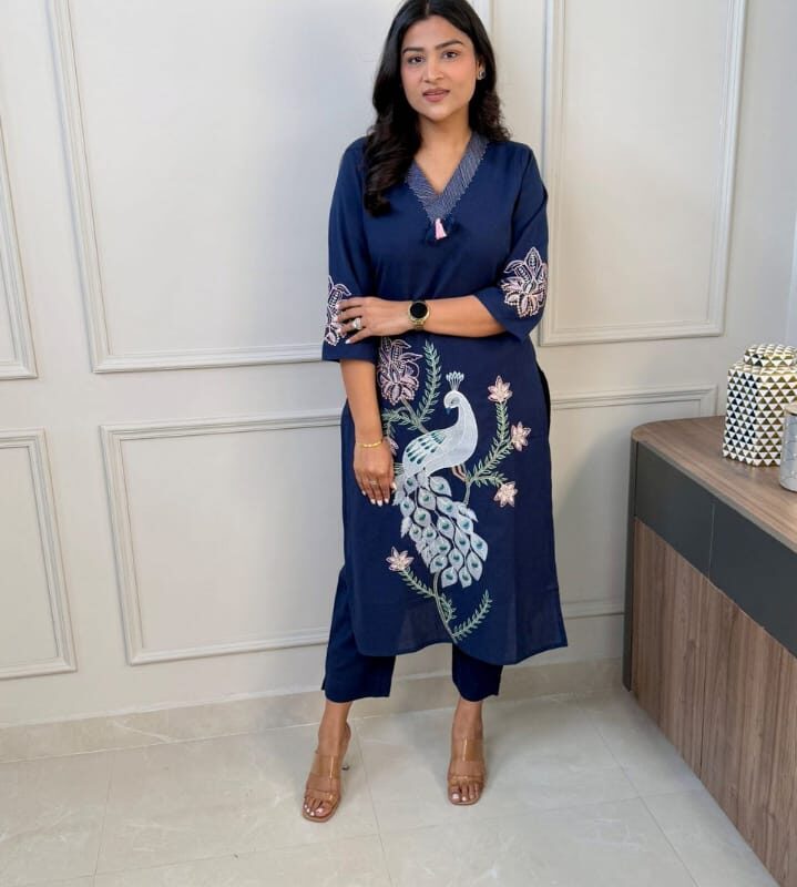 Primeisha Presenting Elegant Blue Pure Cotton Embroidered Kurti with Pant Set