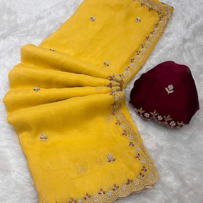 Crunchy Saree with Beads & Embroidered Digital Blouse - Image 7
