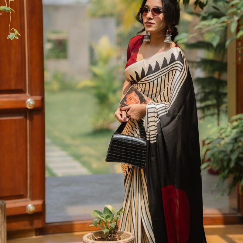 Georgette Crepe Silk Saree with Minakari Weaving & Zari Pallu - Image 3